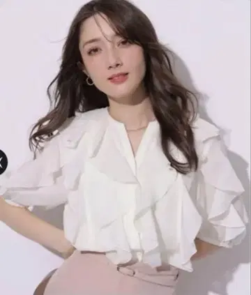 앱와이어리셰 시어 프릴 5분 소매 블라우스 저스길리티
