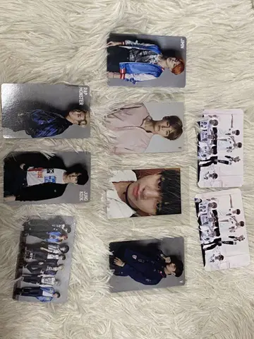 BTS 트레이딩 카드 세트 판매