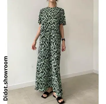디닷 쇼룸  롱 원피스  맥시 스커트 전체 패턴 플리츠 롱 원피스