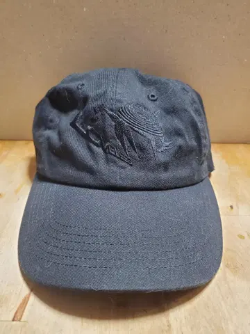 LOVELESS xJUN INAGAWA 콜라보 CAP