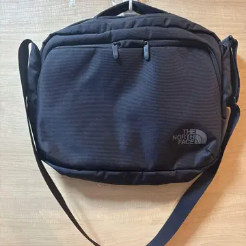 THE NORTH FACE 블랙 숄더백