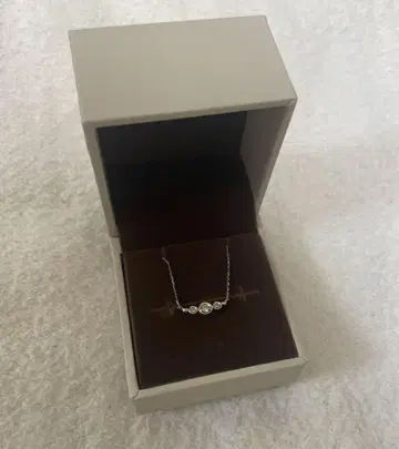 bijou SOPHIA K10WG 다이아몬드 목걸이