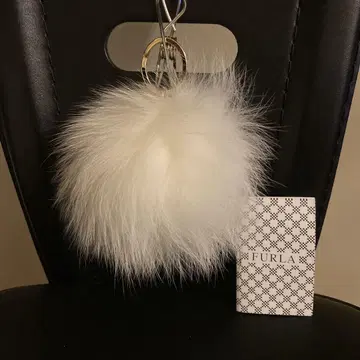 FURLA 훌라 퍼 백참 방울 키링
