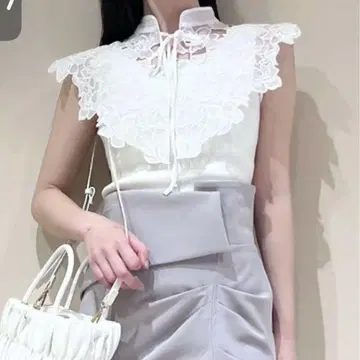 SNIDEL 스나이델 레이스 칼라 노스리 니트 화이트