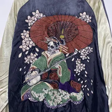 SATORI 리버서블 스카잔 일본풍 패턴 용 스컬 해골 자수 화려악단