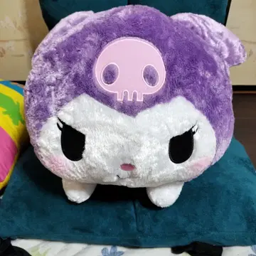 스컬 마크 푹신푹신 봉제 인형 쿠션