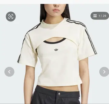 adidas 컷 아웃 카리 반팔 T셔츠 아디다스