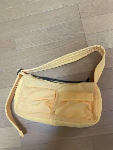 BAGGU 카고 숄더 백 (결함품)