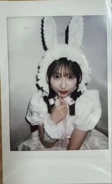Piki 사쿠라바 하루카 폴라로이드
