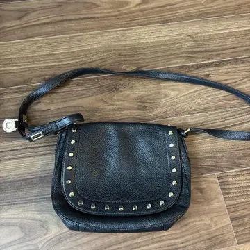 MICHAEL KORS 블랙 가죽 숄더백