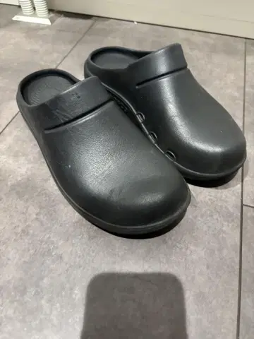 우포스 슬립온