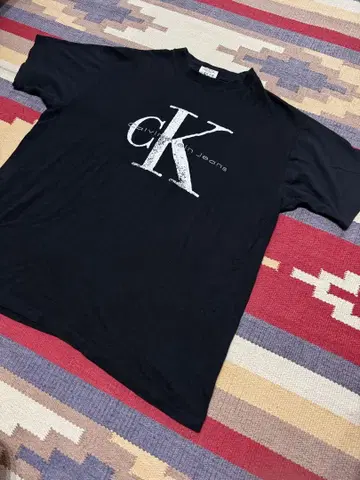 캘빈클라인 T셔츠