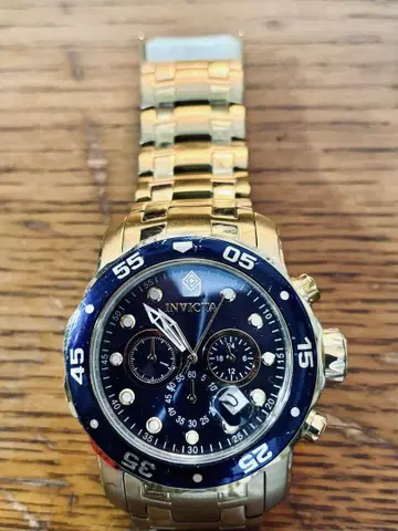 INVICTA 크로노그래프 시계 골드