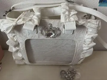 이타백 파르엘피 화이트