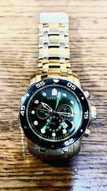 INVICTA 크로노그래프 시계 골드