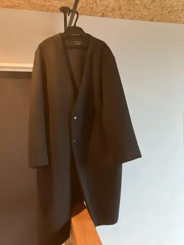 united tokyo 노카라 코트 블랙 1