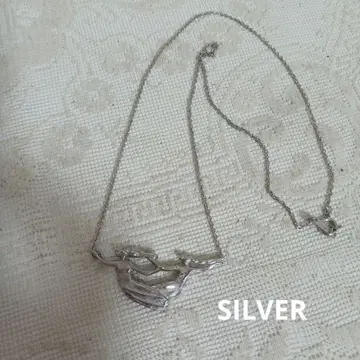 실버 여성 목걸이