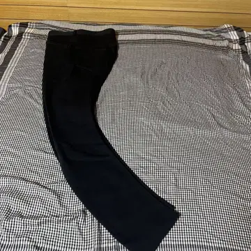 카즈유키 쿠마가이 커브 팬츠