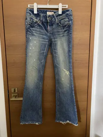 MOUSSY (마우지) 손상 가공 부츠 컷 데님