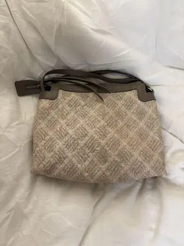 RIPANY 리퍼니 카고백 라피아풍 핸드백