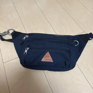 일비존테 보디백 허리 가방