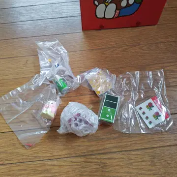 쇼와 시대의 향수를 담은 미니 컬렉션