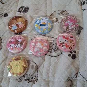 산리오 캐릭터 자수 캔 배지 비스킷 3  7개