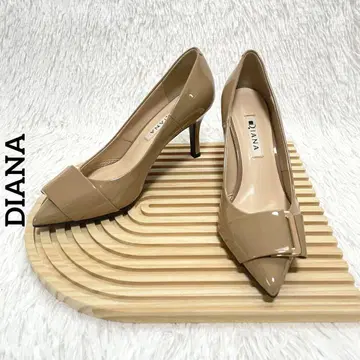 DIANA 에나멜 펌프스 22.5cm 포인트 토 힐 다이애나