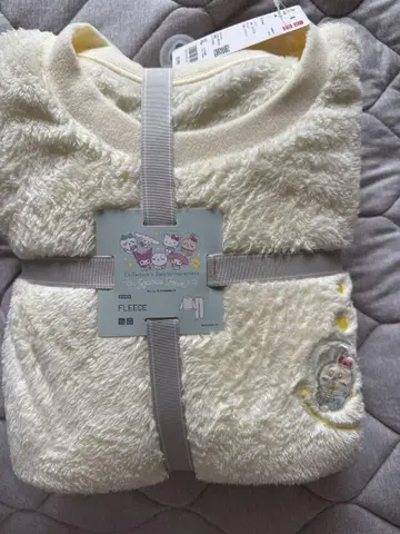 치이카와 x 산리오 키티 유니클로 플리스 룸웨어