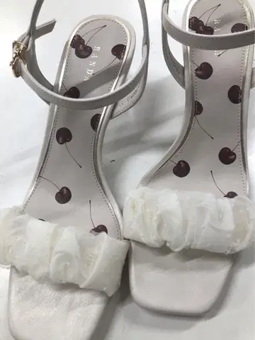 RANDA 체리 샌들 아이보리 L L