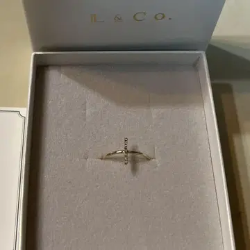L&Co.의 주얼 클로젯 K10 다이아몬드 크로스 링