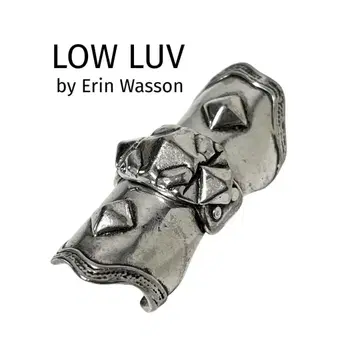 LOW LUV by Erin Wasson 아머 너클 반지 로우러브