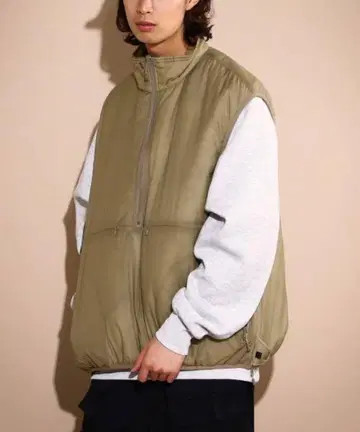새상품급 DAIWA PIER39 PUFF VEST