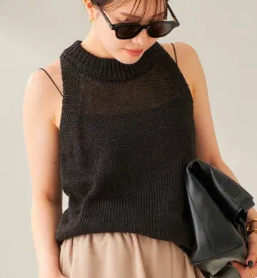 택 포함 새상품 플라주 HALTER NECK KNIT 상의 블랙
