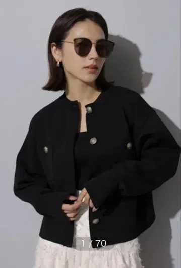 [미사용 새상품] 금장 버튼 니트 자켓 아르페쥬 스토리
