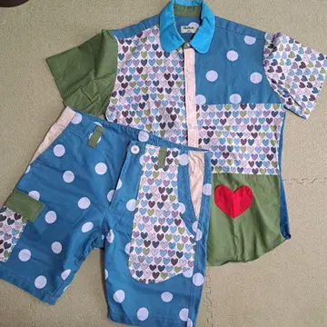 NIRAME.CO 눈싸움 세트업 하트 무늬 반팔 셔츠 쇼트 팬츠