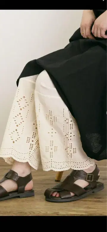 사만사 모스모스 컷 절개 페치 팬츠 베이지 M 사이즈