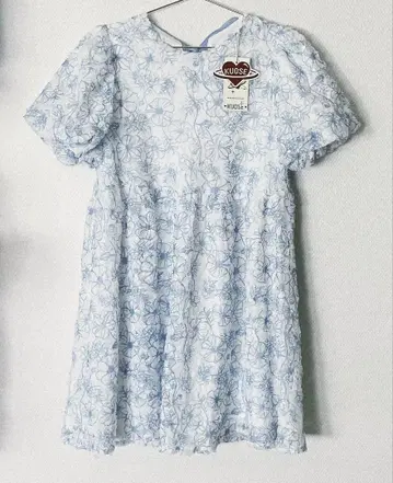 KUOSE 스카이블루 꽃무늬 반팔 미니 원피스