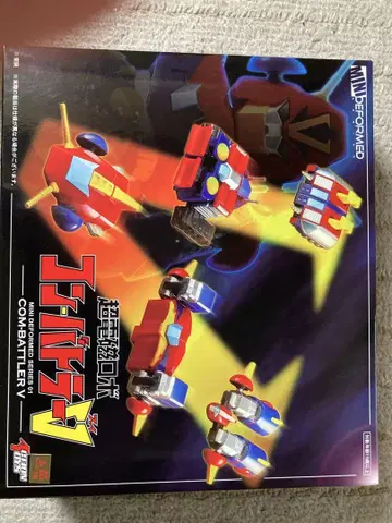 ACTION TOYS 콤바트라 V 볼테스 V