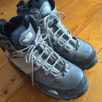 THE NORTH FACE 등산화 그레이