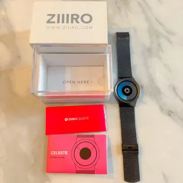 ZIIIRO CELESTE BLACK / MONO 시계입니다.