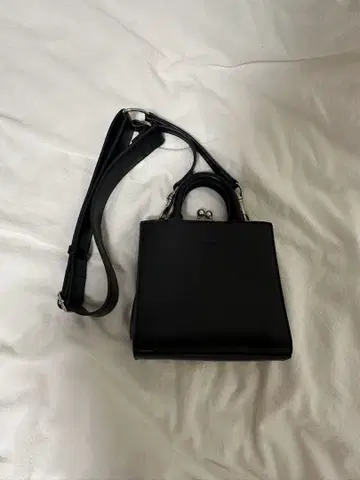 MOUSSY 블랙 숄더백