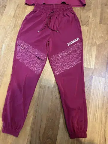 ZUMBA 와인 레드 조거 팬츠