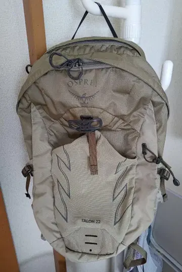 Osprey Talon 22 백팩 베이지