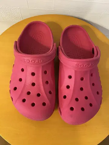 Crocs 핑크 클로그 샌들