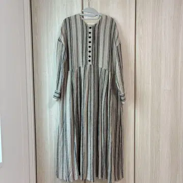 마가리 프랑스 스트라이프 리 원피스