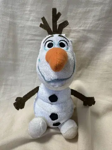 올라프 봉제 인형