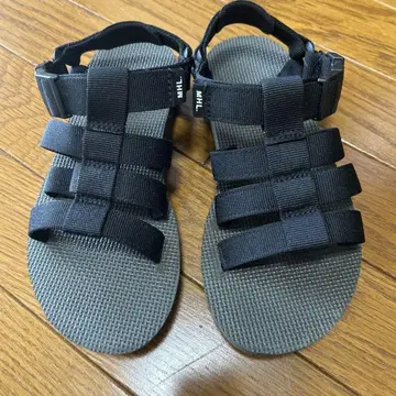 테바 오리지널 도라도 콜라보 샌들 22cm