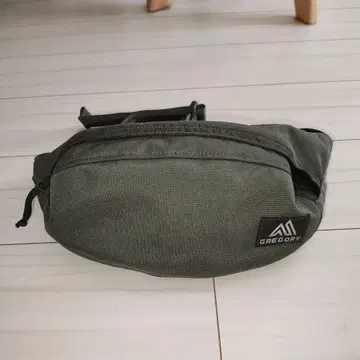 GREGORY 바디백 그린