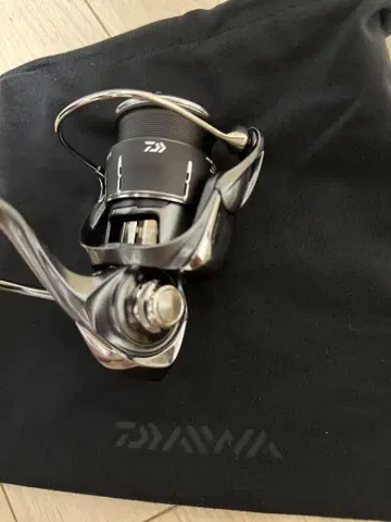 Daiwa 24 루비아스 ST SF2000SS-H